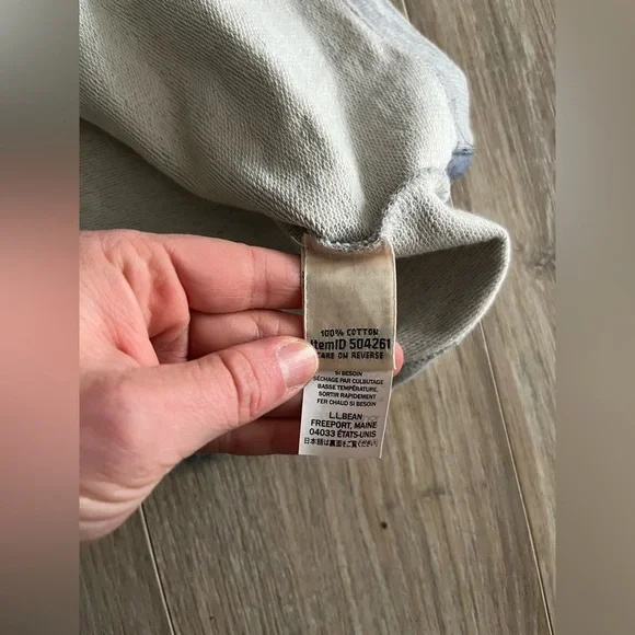 NWT L.L. Bean Women’s Sweatshirt Poncho Light Grey - Size L/XL - Picture 6 of 8